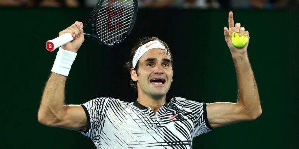 多多28app-罗德拉沃尔上空最璀璨的烟花 献给罗杰费德勒 致我们终将逝去的青春