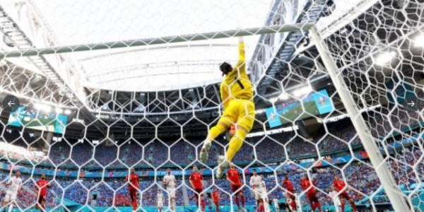 NG28-1米83的“巨人”难煞西班牙，佐默延续神奇又创纪录