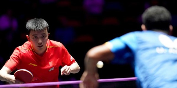 澳门冠军赛薛飞爆冷击败张本智和 王艺迪再输外敌